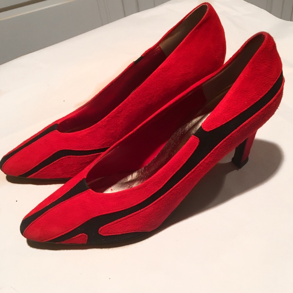 🖤❤️Red & Black Pumps❤️🖤